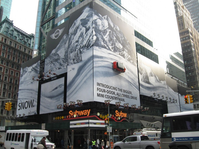 MINI Countryman Billboard in Times Square