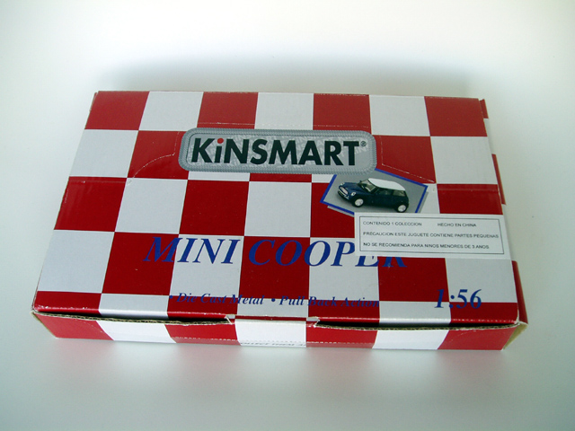 Kinsmart die-cast keychains box